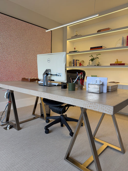 Mesa de Escritório Cavalete em Couro