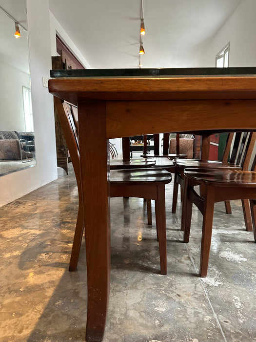 Mesa de Jantar "Salvador" com 6 Cadeiras "Clube" em Mogno – Carlos Motta