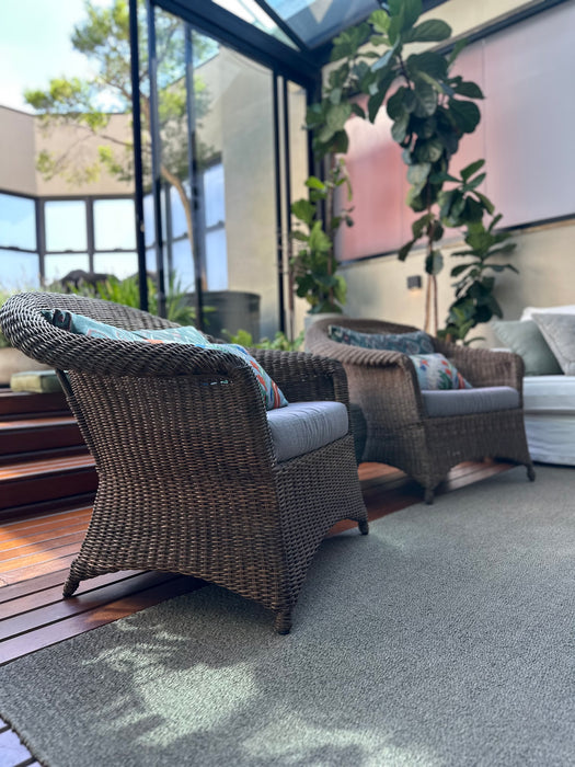 Par de Poltronas de Fibra – Shopping Garden