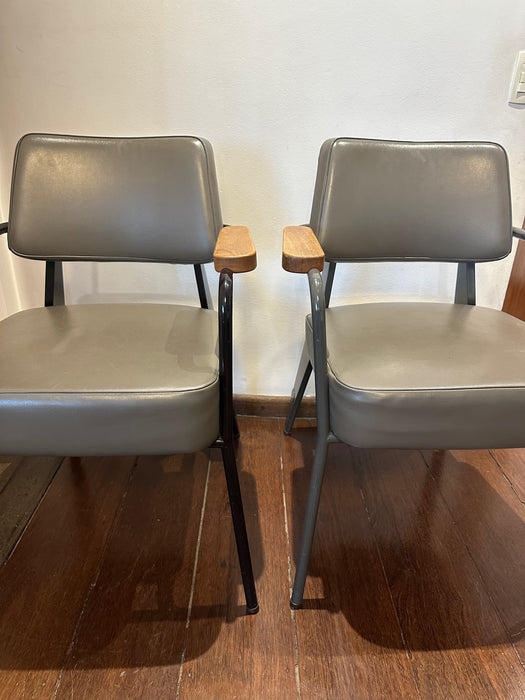 Cadeira "Office Chair" (cinza) - Jean Prouve /  G Star Raw para Vitra
