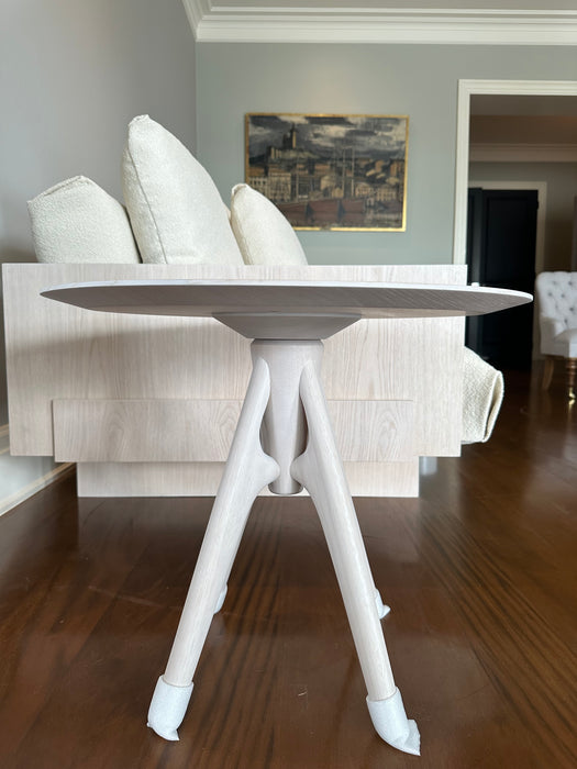 Mesa de Apoio "Duomo" – Jader Almeida