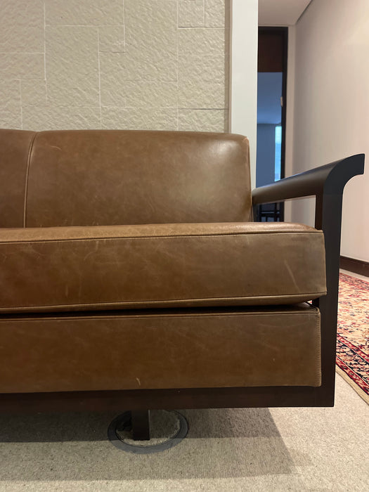 Sofá “M3” em Couro – Branco & Preto para Etel