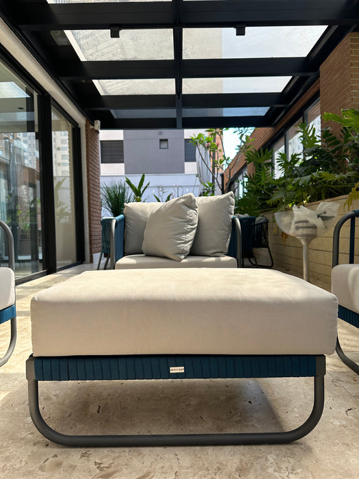Conjunto de 3 Poltronas e Pufe "Terrace" - Breton