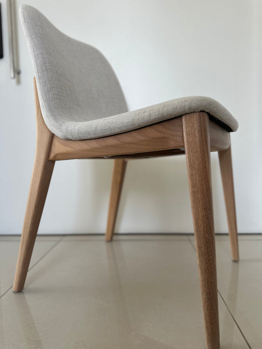 Conjunto de 10 Cadeiras “Sinuous” – Delucci