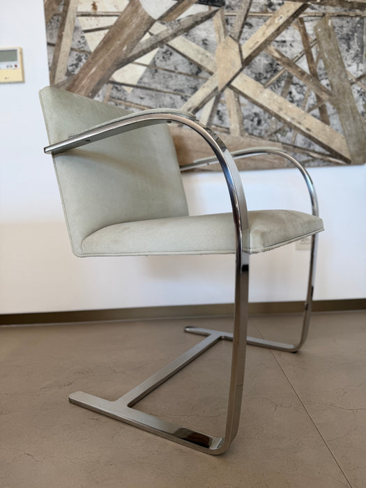 Conjunto de 8 Cadeiras “BRNO” – Ludwig Mies van der Rohe para Clássica Design