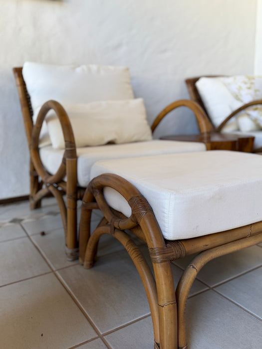 Par de Poltronas com Banquetas em Fibra Natural