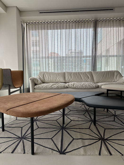 Conjunto de mesa|banco "Z" (3 peças em camurça e couro) - Estúdio Bola