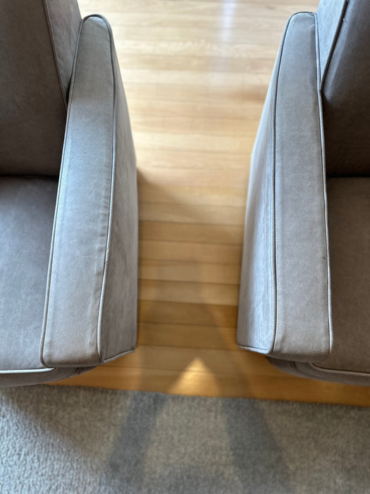 Par de Poltronas - Érea