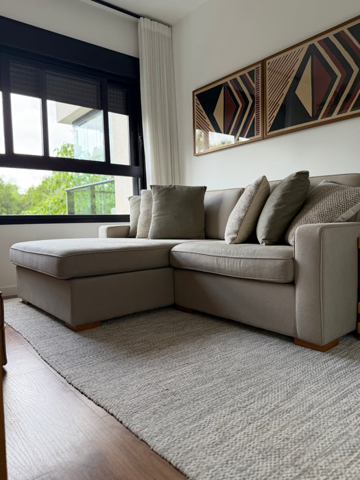 Sofá com Chaise