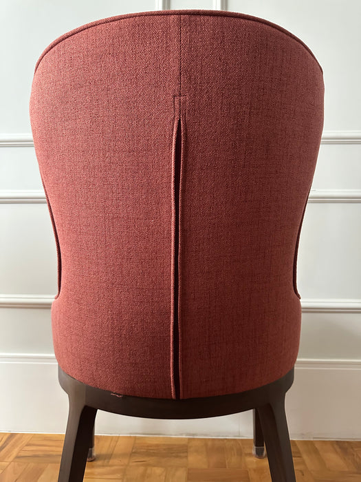 Conjunto com 8 Cadeiras "Silhouette" – Artefacto