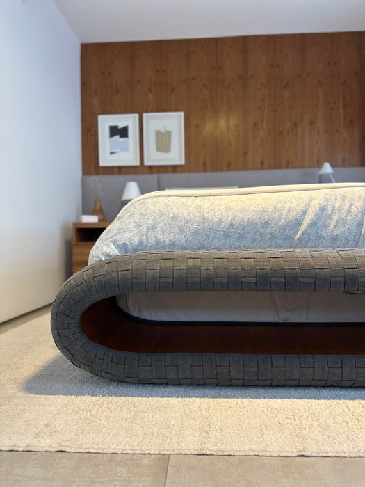 Banco "Cheig" com Tiras em Lona – Jader Almeida