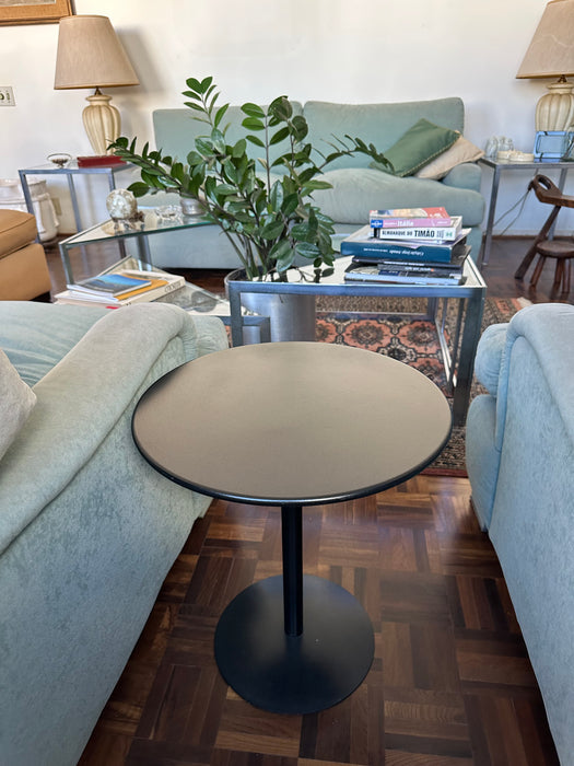 Mesa de Apoio Redonda em Ferro Preto