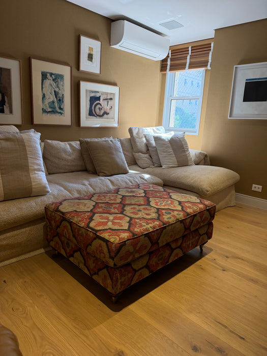 Sofá com Chaise – Entreposto