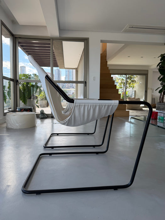 Poltrona "Paulistano" – Paulo Mendes da Rocha para Futon Company