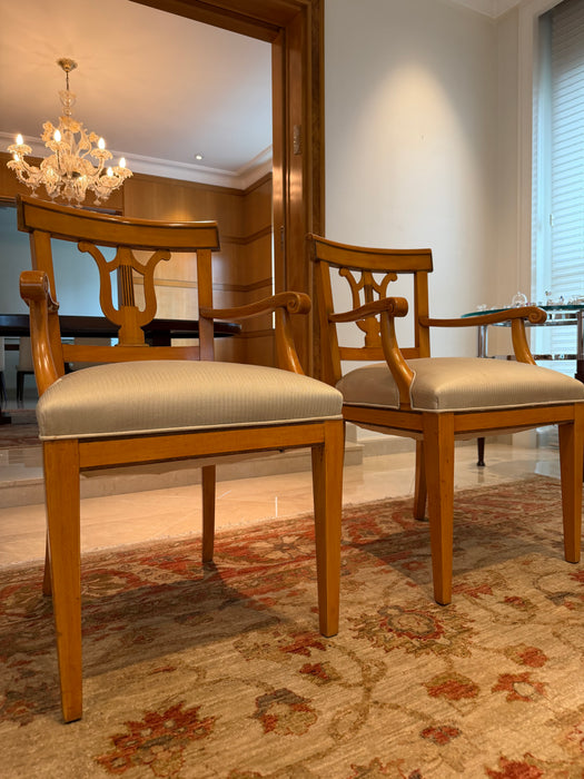 Par de Cadeiras Clássicas em Estilo Biedermeier