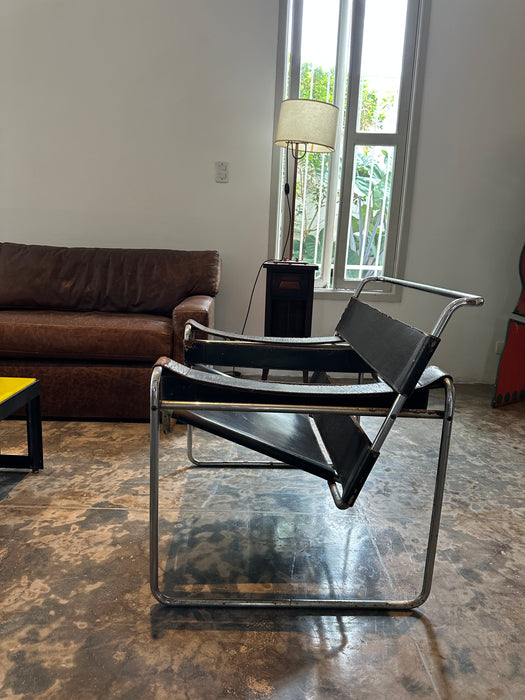 Par de Poltronas "Wassily" - Marcel Breuer para Forma