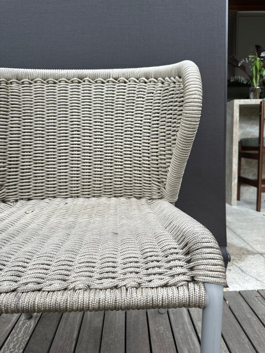 Conjunto Outdoor com Mesa de Jantar "Ayty" 8 Cadeiras "Andro" e Ombrelone - Saccaro