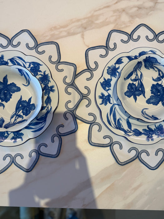 Conjunto com 2 Jogos de Mesa Coleção Casa das Orquídeas Limoges France (Prato, Bowl e Jogo Americano em Linho) – Tânia Bulhões