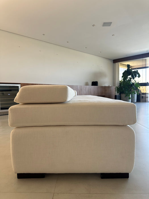 Módulo Pufe com Almofada e Encosto