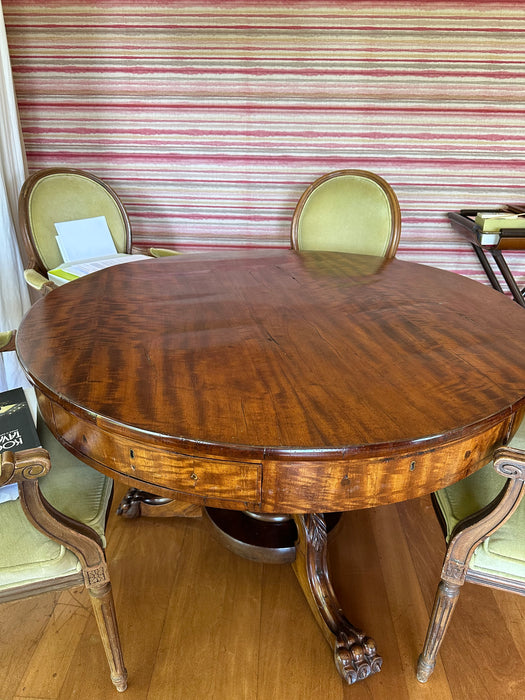 Mesa de Jogos com 5 Cadeiras