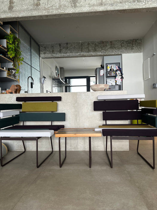 Par de Poltronas "Tiras" com Mesa - ,Ovo