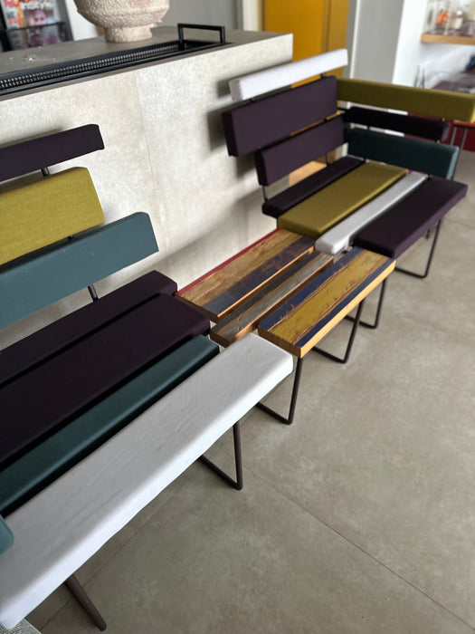 Par de Poltronas "Tiras" com Mesa - ,Ovo