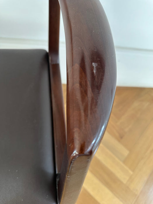 Conjunto de 8 Cadeiras “Julieta” – Aristeu Pires