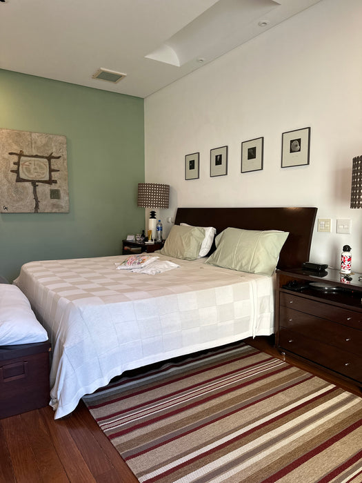 Cama de Casal Super King (colchão incluso) - Madeira Bonita