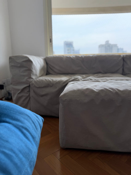 Sofá "Lego" com Chaise e Capa em Lona – Estúdio Bola
