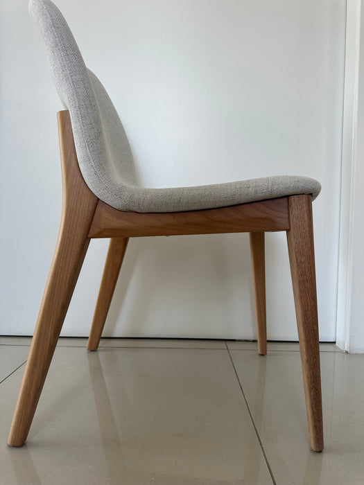 Conjunto de 10 Cadeiras “Sinuous” – Delucci