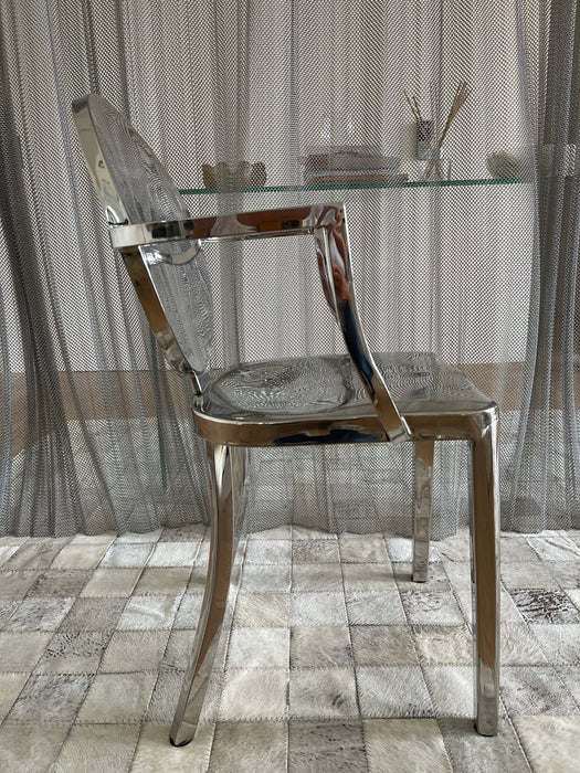 Conjunto de 6 Cadeiras “Kong” (2 com braços) – Philippe Starck para Emeco