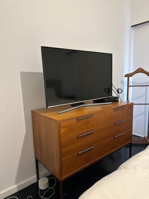 Cômoda “Loft” – Fernando Jaeger