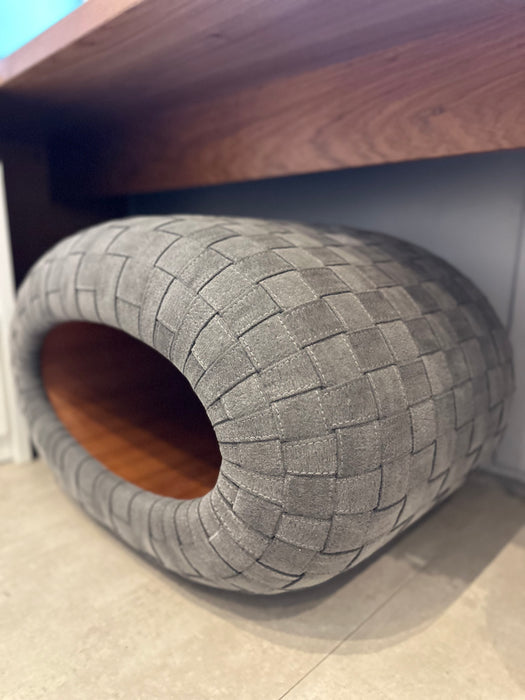 Par de Pufes "Cheig" com Tiras em Lona – Jader Almeida