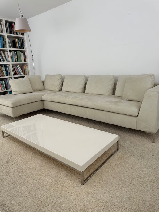 Sofá com Chaise
