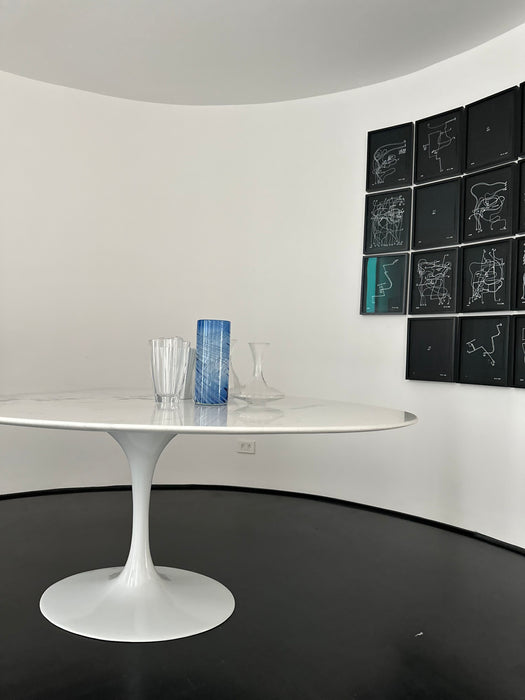 Mesa de Jantar Saarinen