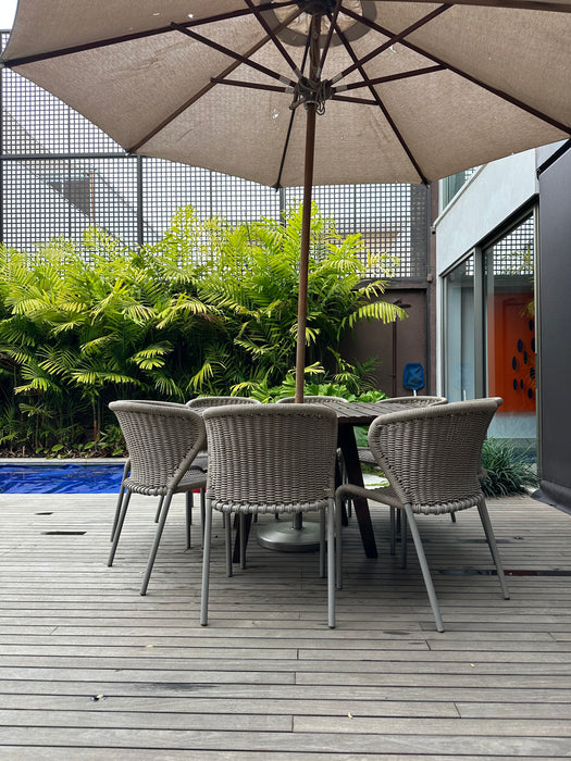 Conjunto Outdoor com Mesa de Jantar "Ayty" 8 Cadeiras "Andro" e Ombrelone - Saccaro