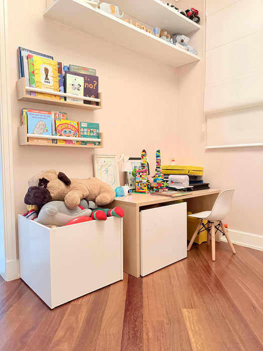 Mesa Infantil com Baú e Rodízios - Lilibee
