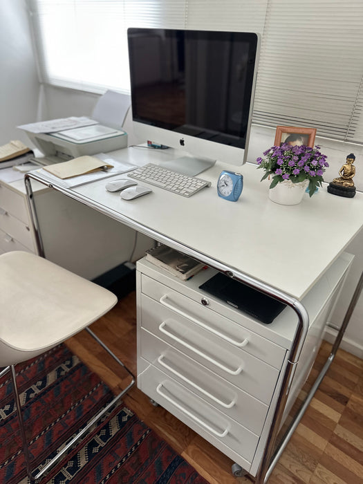 Mesa de Trabalho com Gaveteiro