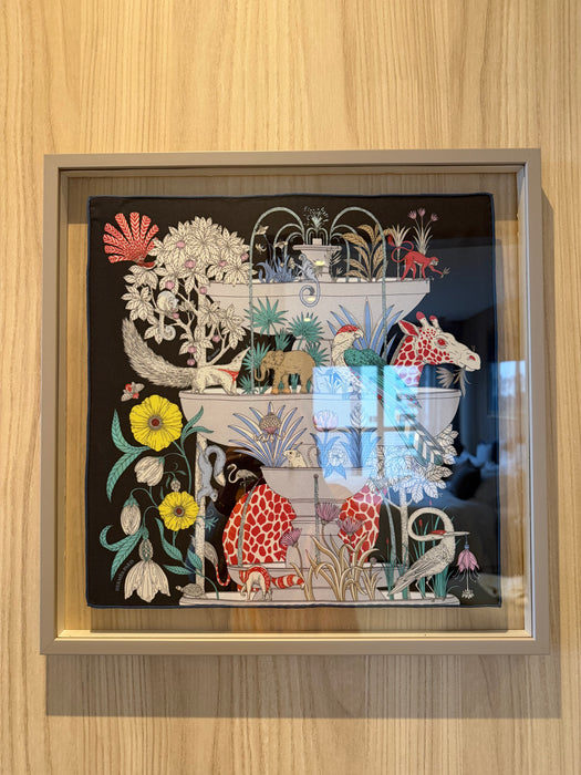 Quadro com Lenço Azul de Seda Hermès – Hermès Paris (Copy)
