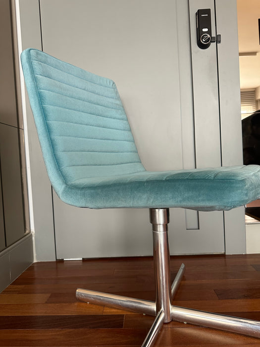 Conjunto de 8 Cadeiras Giratórias "Charly" (2 com braços) – Fahrer