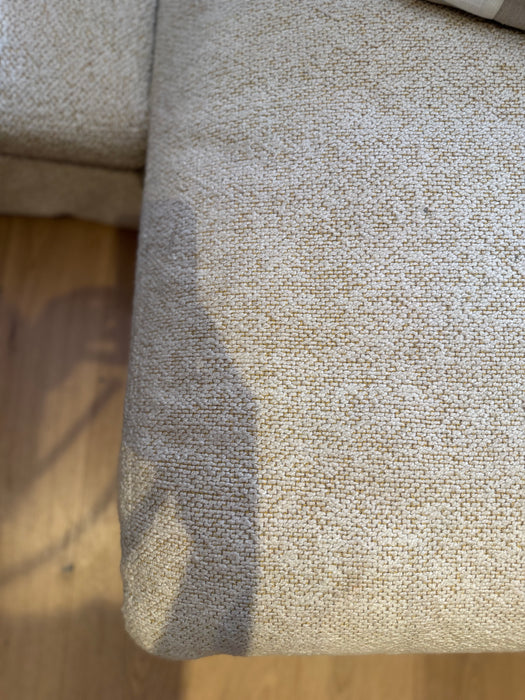 Sofá com Chaise – Entreposto