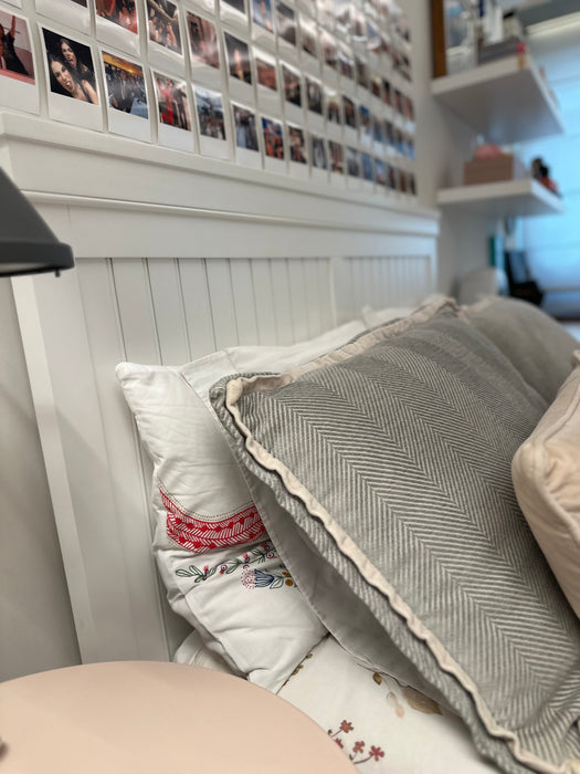 Cama "Kentucky" (colchão incluso) – Quarto&Etc