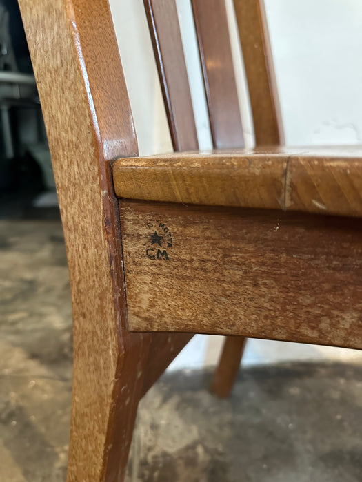 Mesa de Jantar "Salvador" com 6 Cadeiras "Clube" em Mogno – Carlos Motta