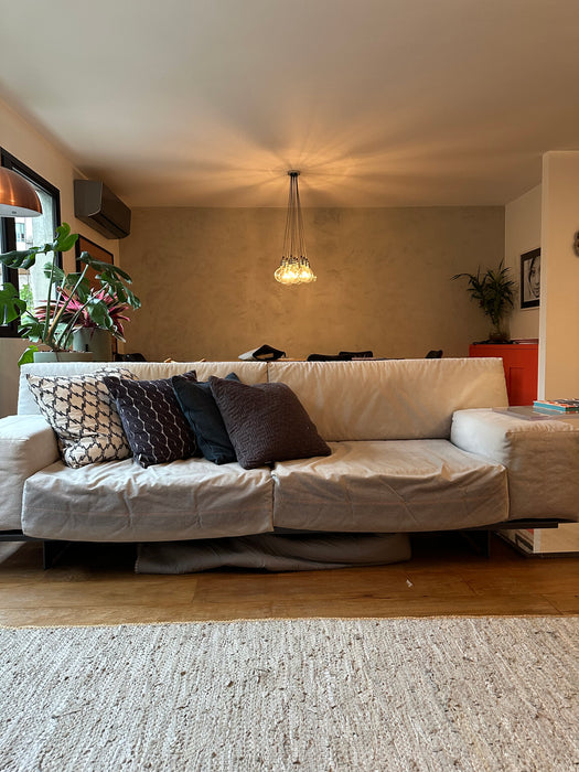 Sofá "Lasso" em Lona (pufes vendidos separadamente) – Estúdio Bola