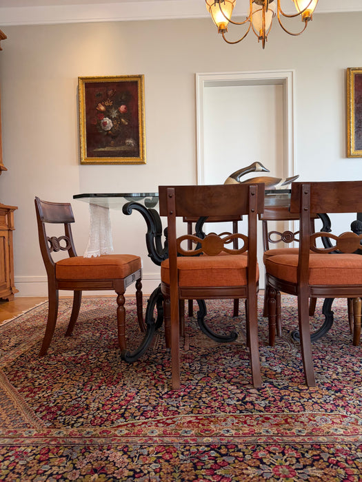 Mesa de Jantar com Tampo de Vidro e Pés em Ferro