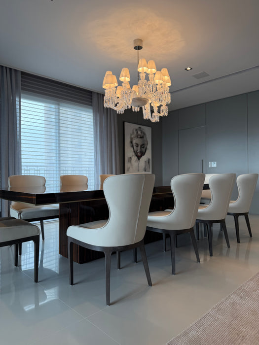 Conjunto com 10 Cadeiras "Silhouette" em Couro – Artefacto