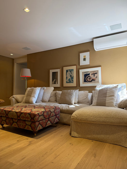 Sofá com Chaise – Entreposto
