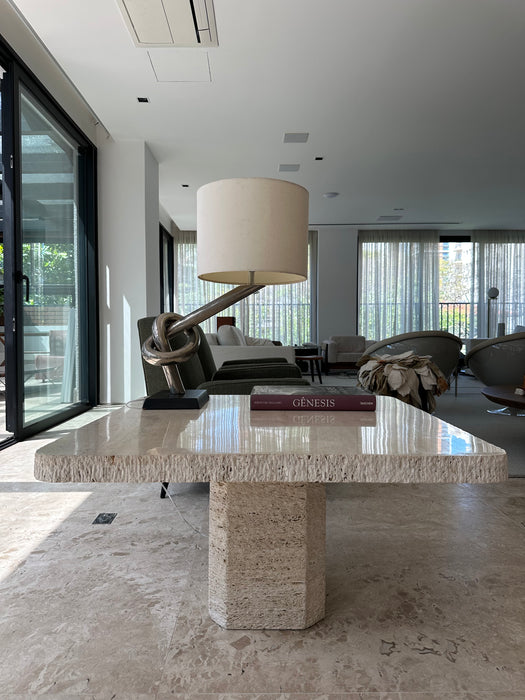 Mesa Lateral em Mármore