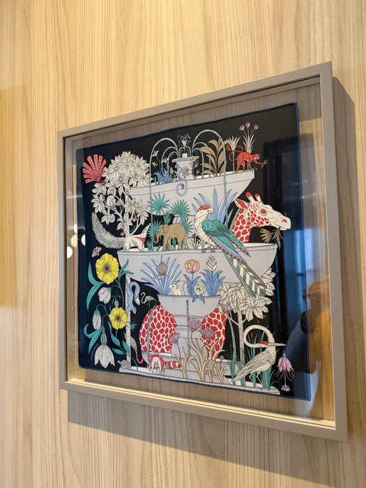 Quadro com Lenço Azul de Seda Hermès – Hermès Paris (Copy)