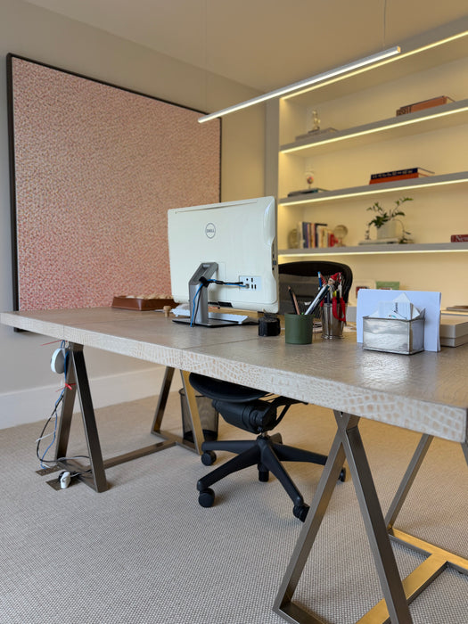 Mesa de Escritório Cavalete em Couro